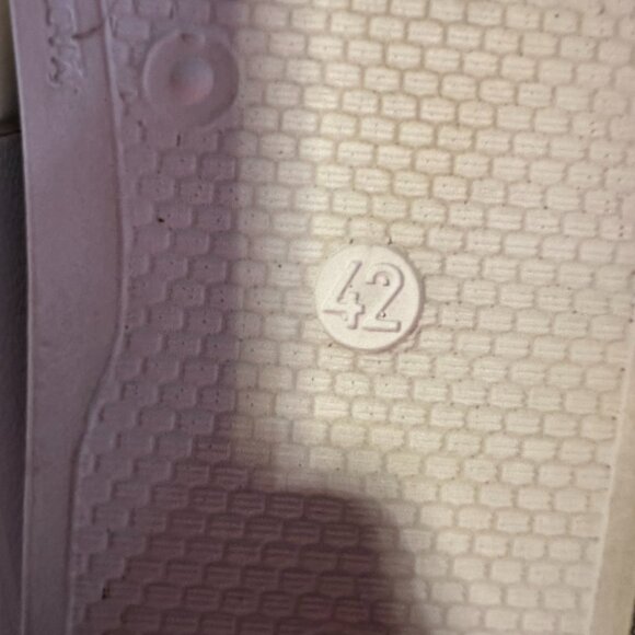 Moschino Multicolor Logo Slides - Picture 11 of 13